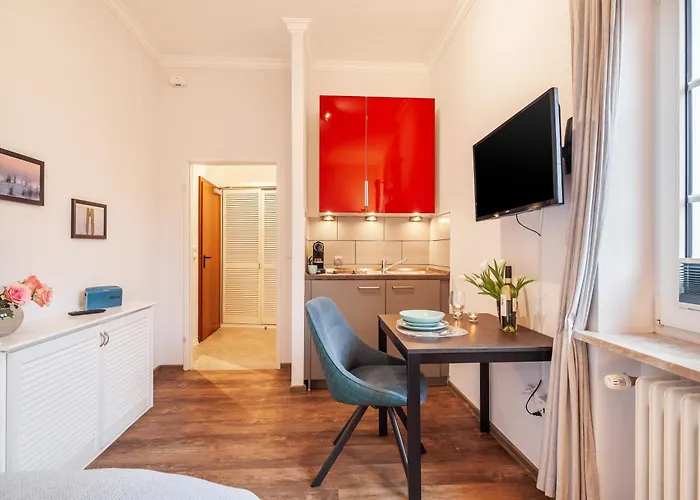 Gaestehaus Daheim - 01 *